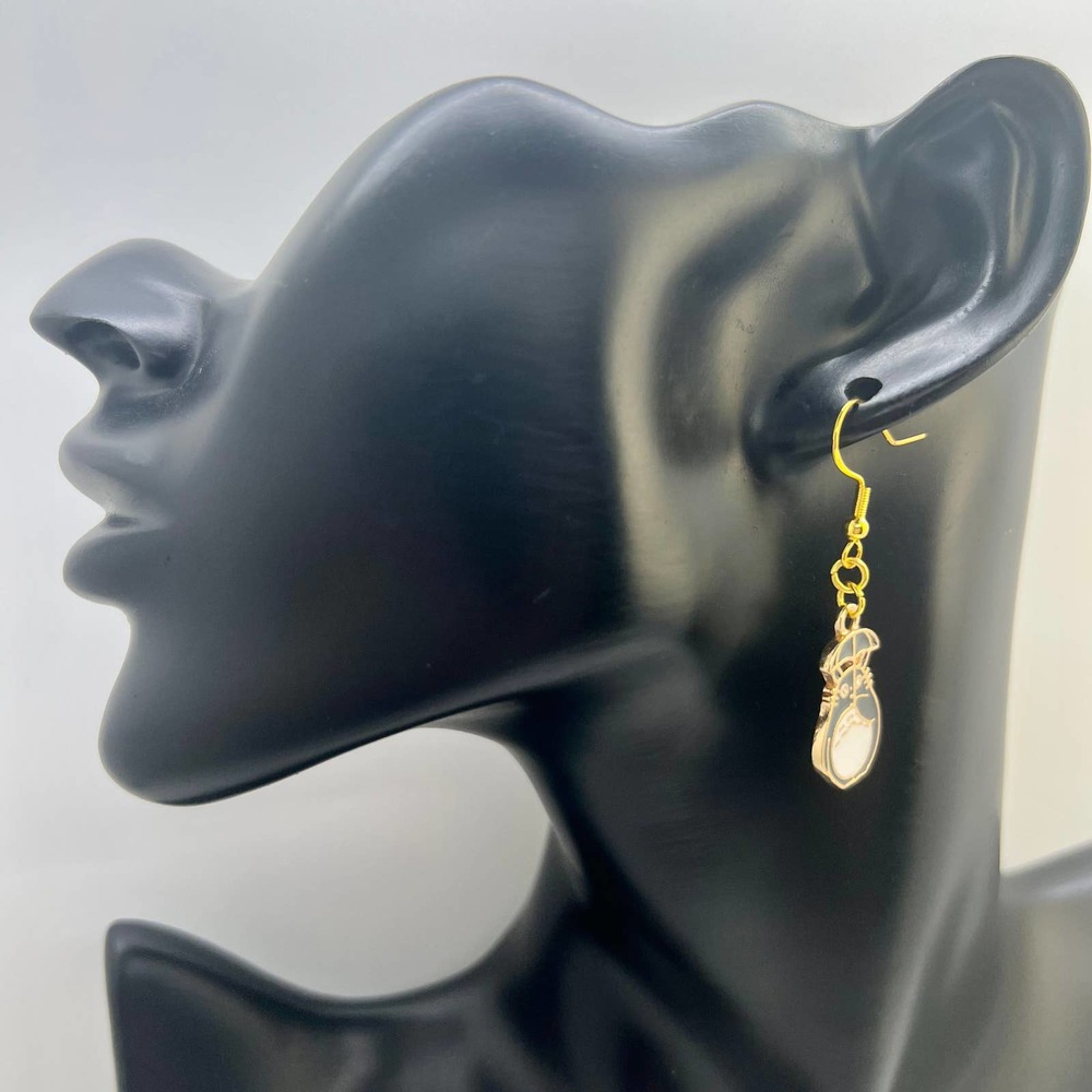 Totoro Earrings - Studio Ghibli Earrings - Umbrella Earrings - Anime Earrings - Picture 9 of 10